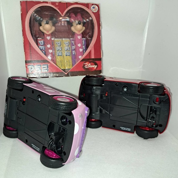 Vintage Minnie and Mickey - Battery Operated Cars and PEEZ - Picture 7 of 11